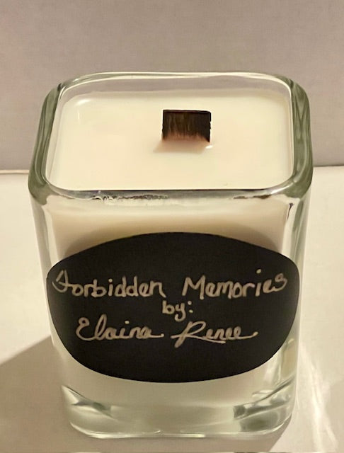 Fresh, airy, clean laundry with soft musks candle in 10oz square glass jar